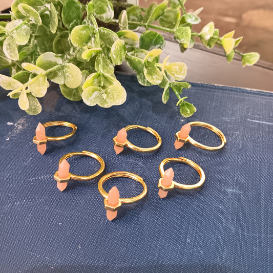 Stabby Gemstone Ring | Peach Moonstone