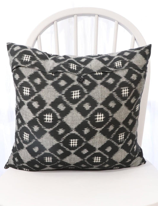 Chester Throw Pillow Cover - Passion Lilie - Fair Trade - Sustainable Fashion