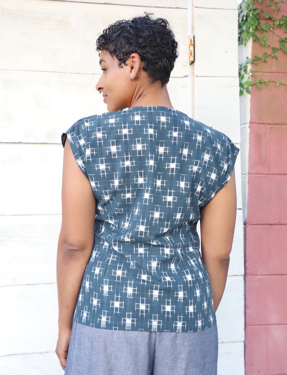 Anniki Button Top - Passion Lilie