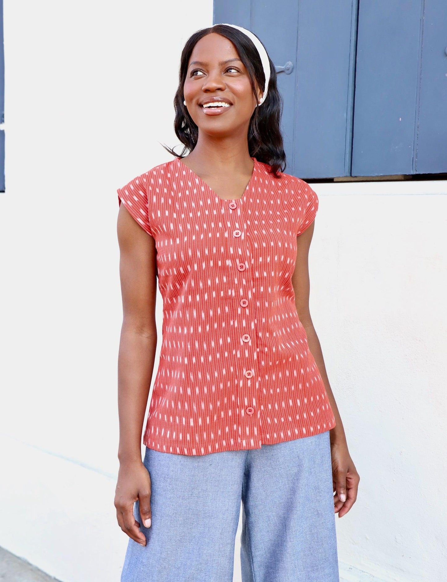 Aurora Button Top - Passion Lilie