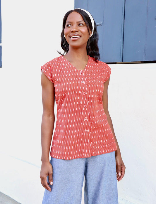 Aurora Button Top - Passion Lilie