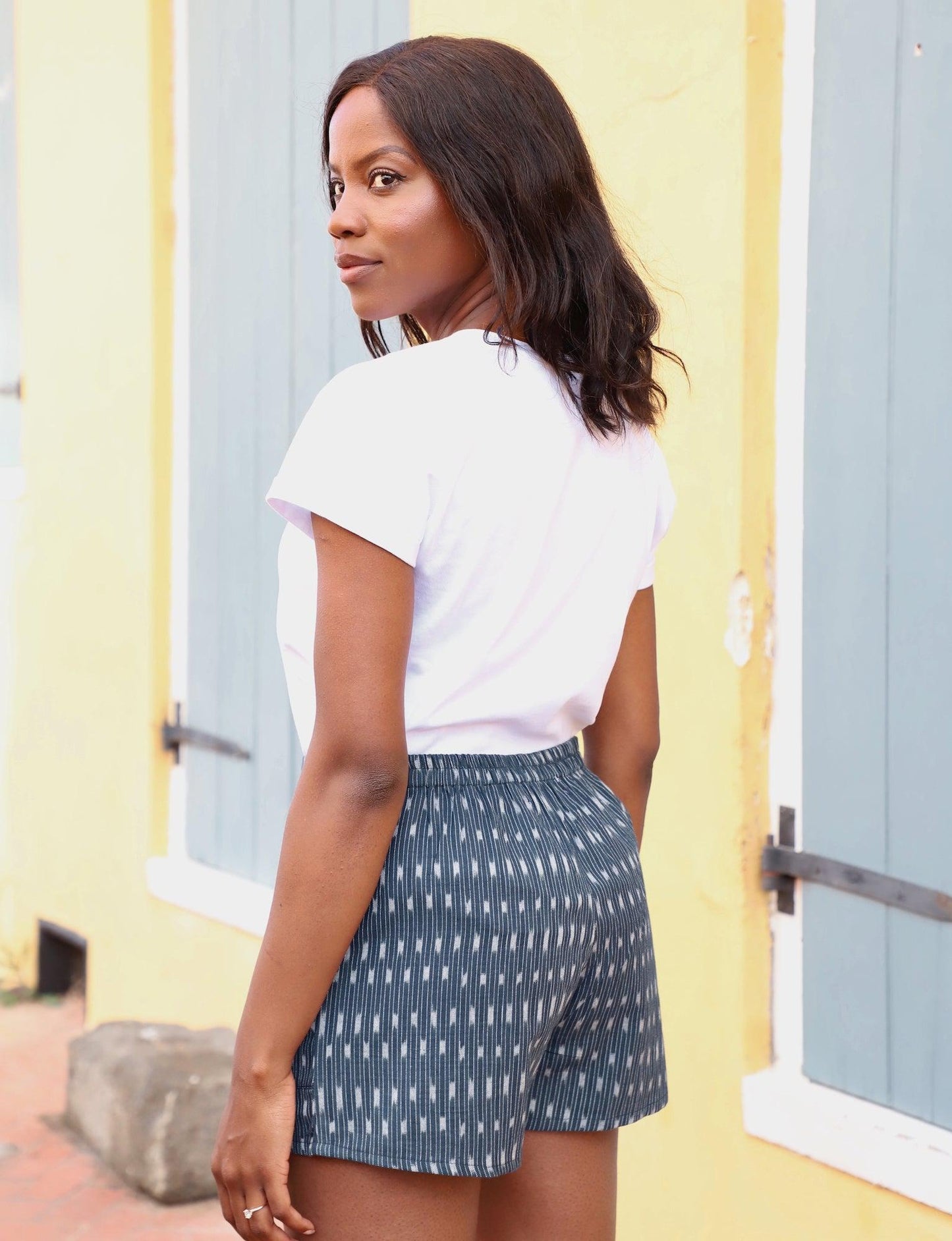 Black Iris Shorts - Passion Lilie