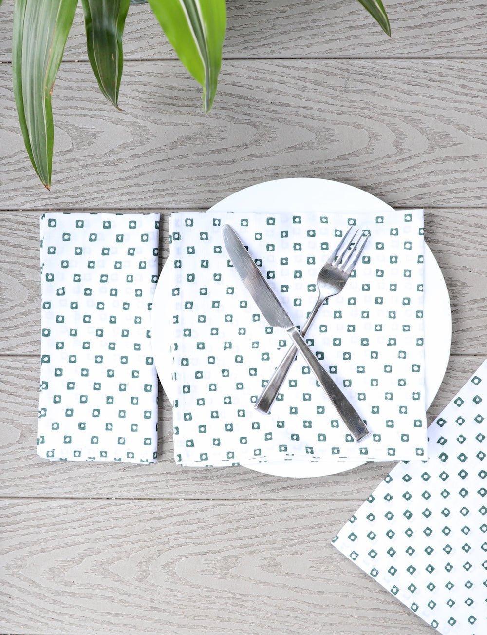 Cloth Napkins - Green Squares - Set of 4 - Passion Lilie