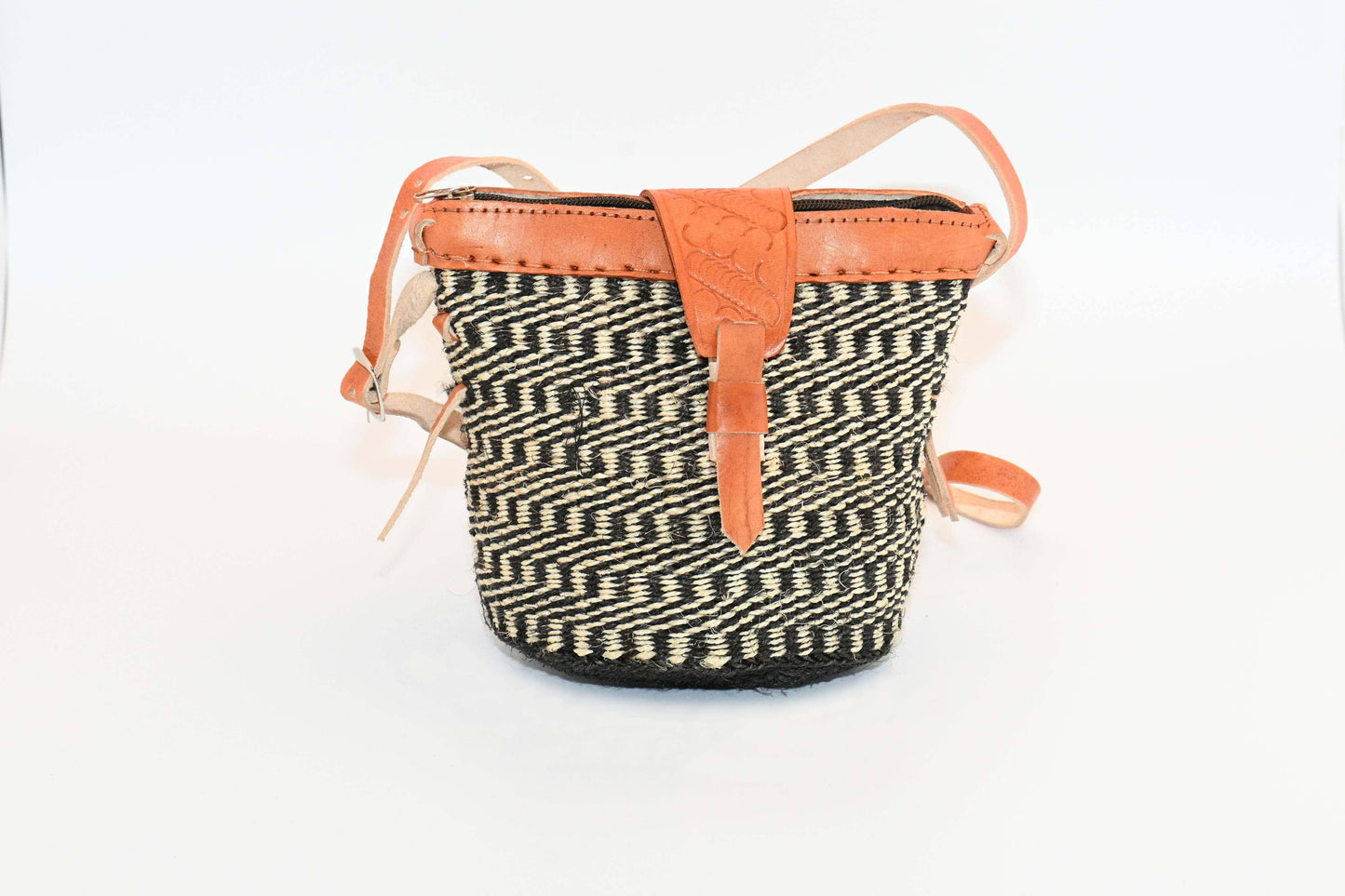 Assorted Woven Sisal Purse small