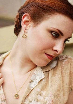 Gold Nest Necklace | Choice of Pearls